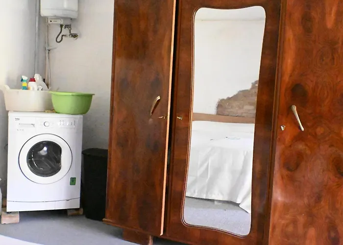 Senigallia, Casale Immerso Nel Delle Colline - Se143 *